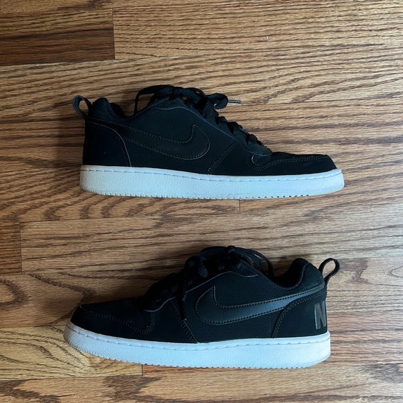 Nike Women’s Court Borough Low Black Trainers - Picture 3 of 9